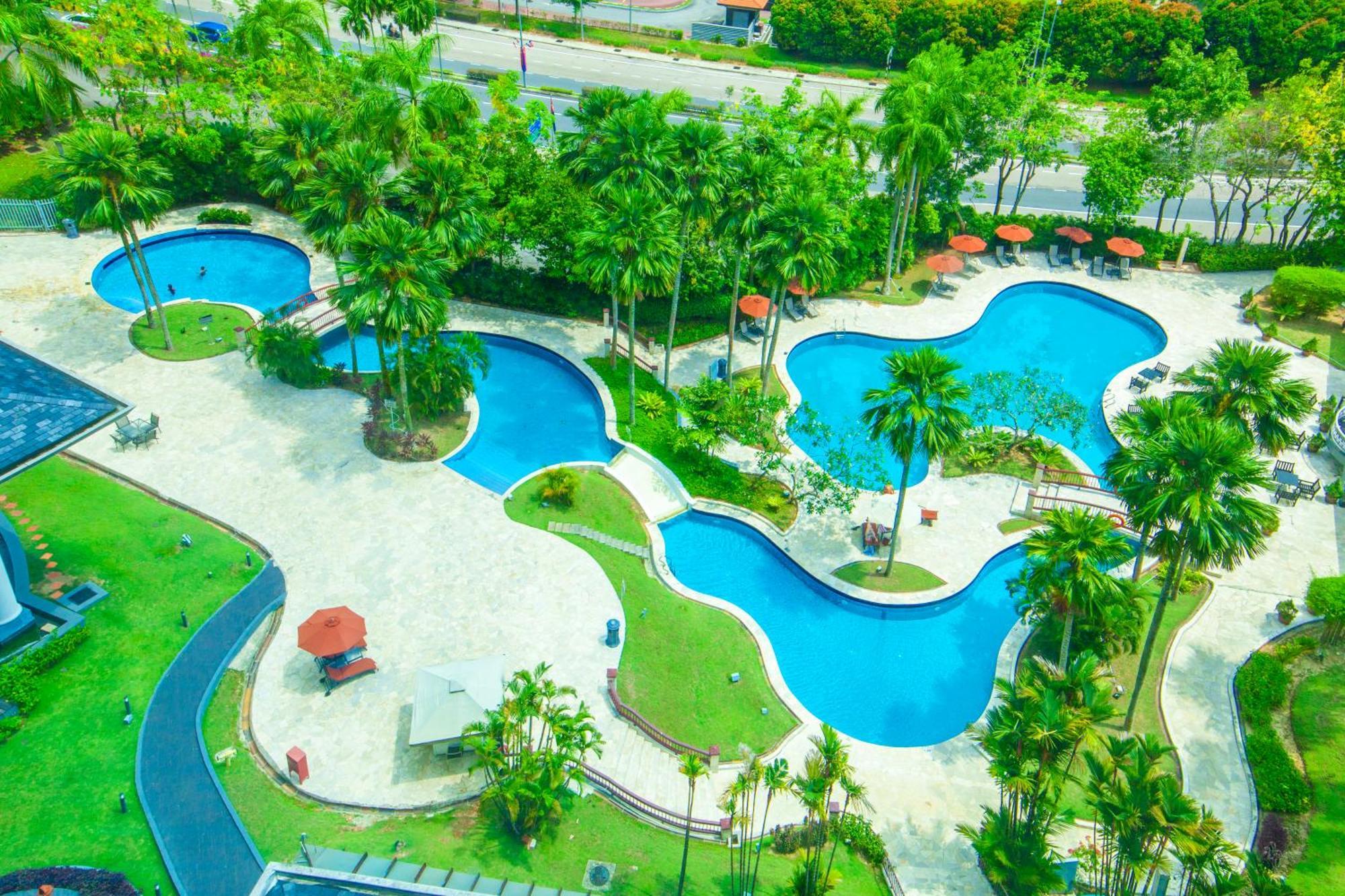Thistle Johor Bahru Exterior photo Aerial view of the pool