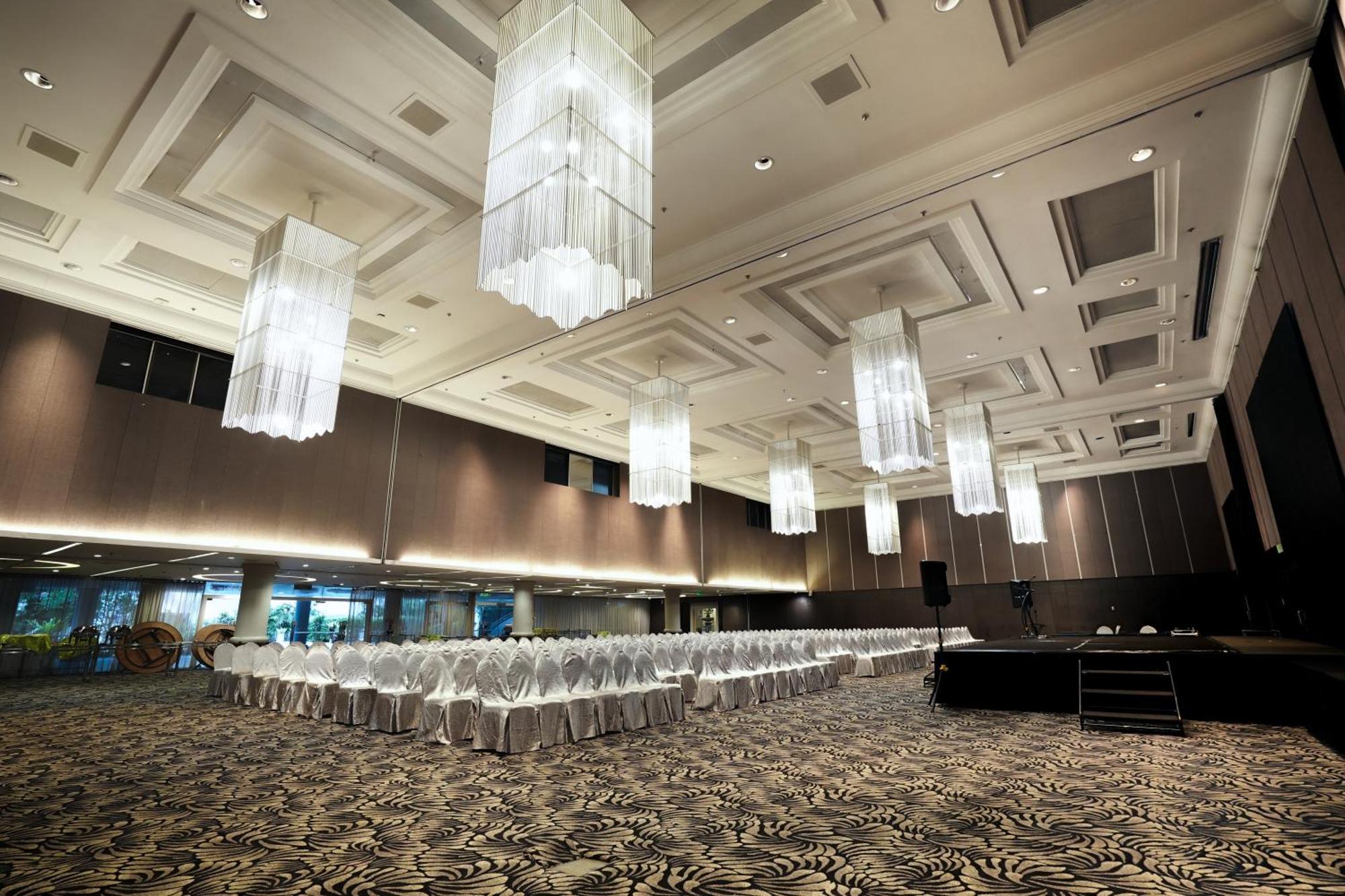 Thistle Johor Bahru Exterior photo The Grand Ballroom