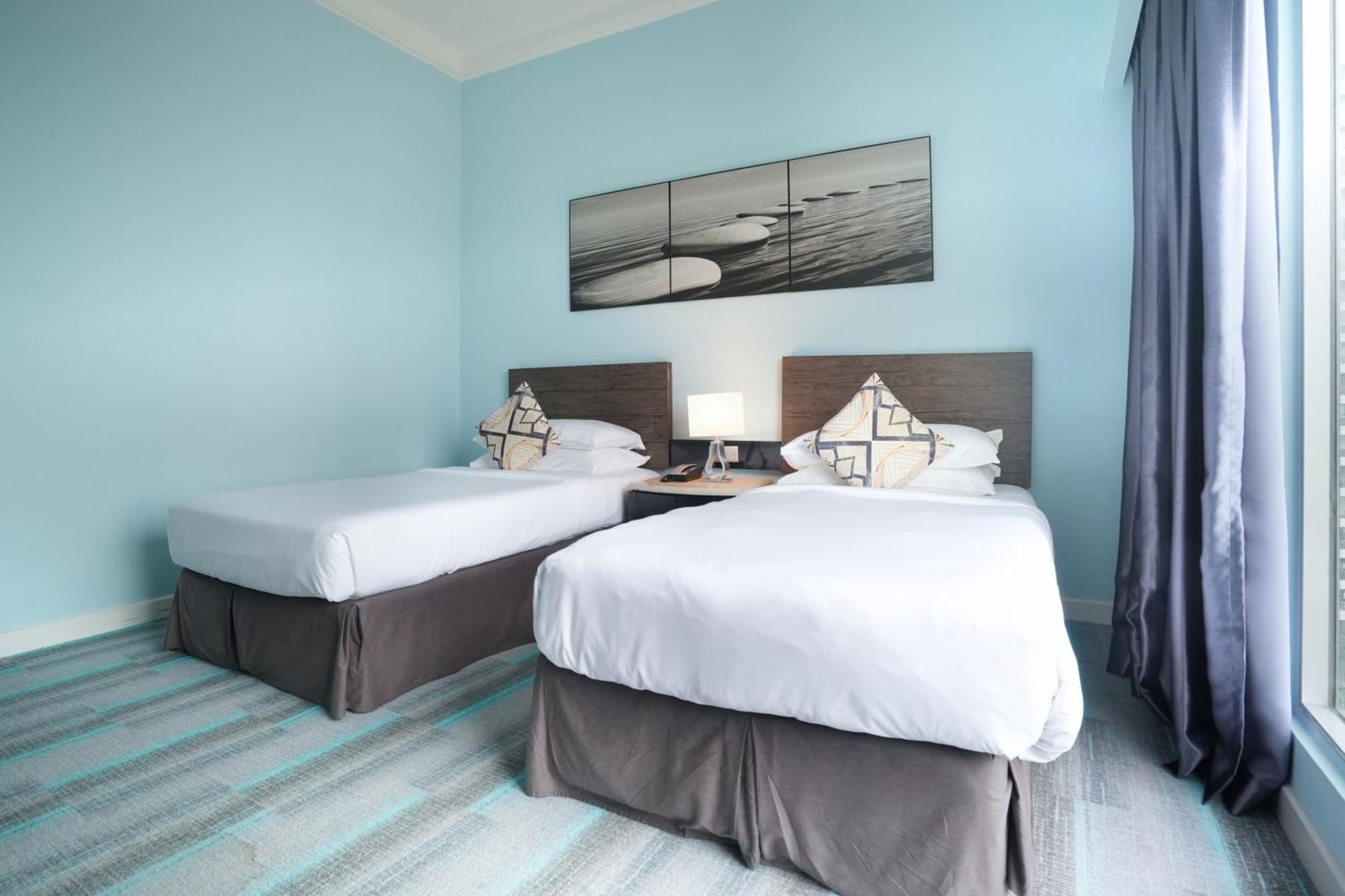Thistle Johor Bahru Exterior photo A guest room at the hotel