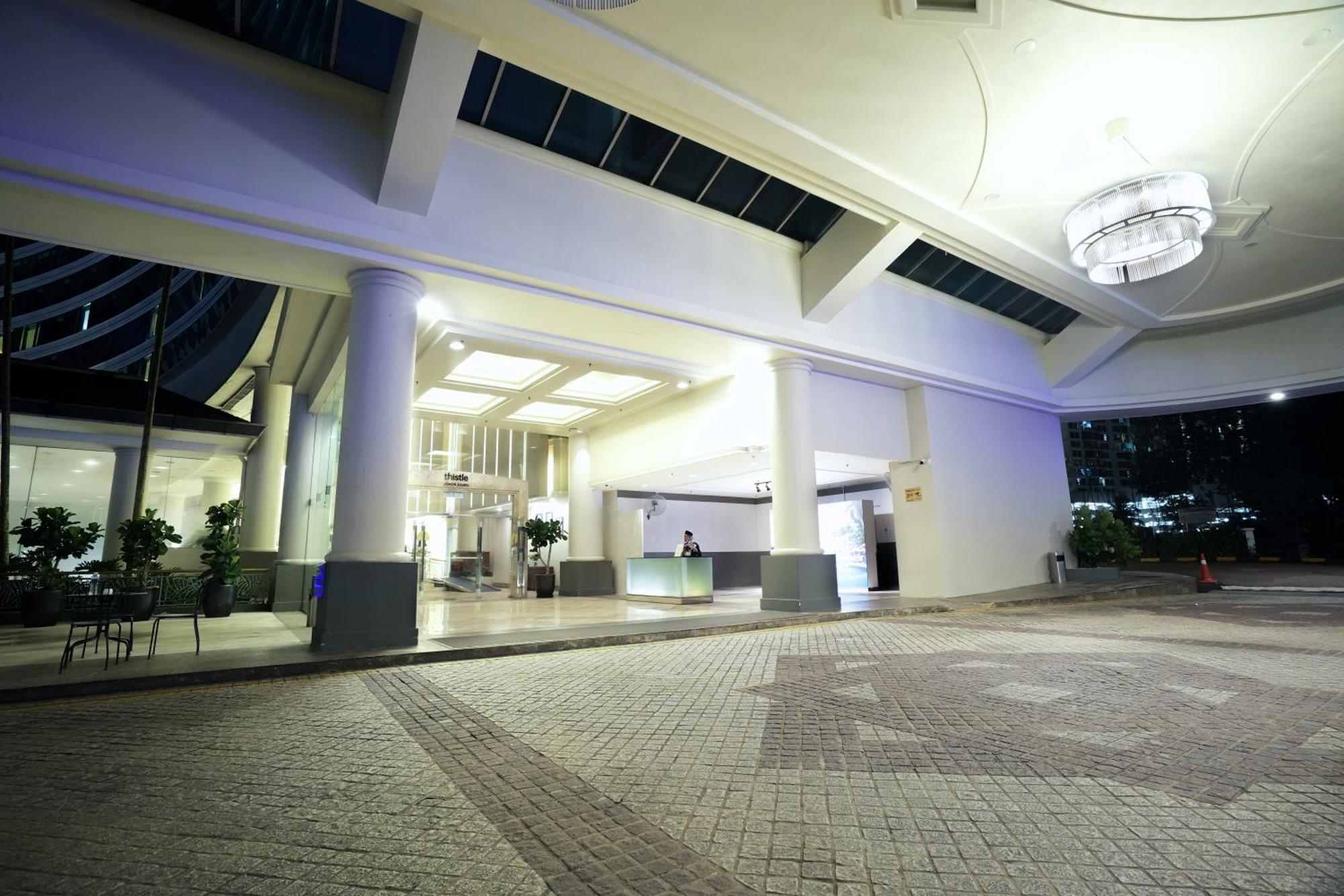 Thistle Johor Bahru Exterior photo The lobby of the hotel