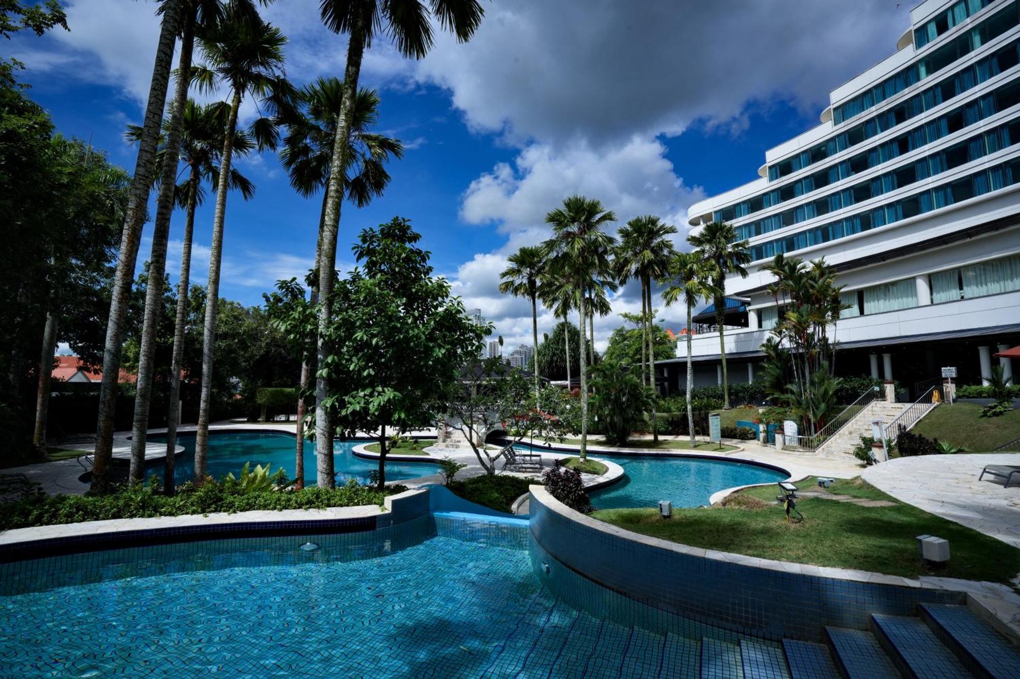 Thistle Johor Bahru Exterior photo The pool at the hotel